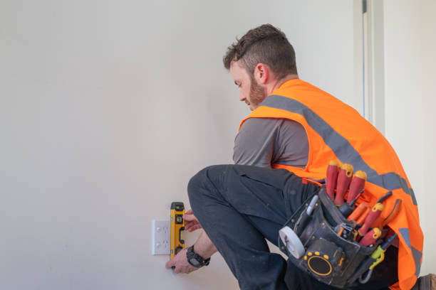 Best Affordable Emergency Electrician  in Fulton, MS